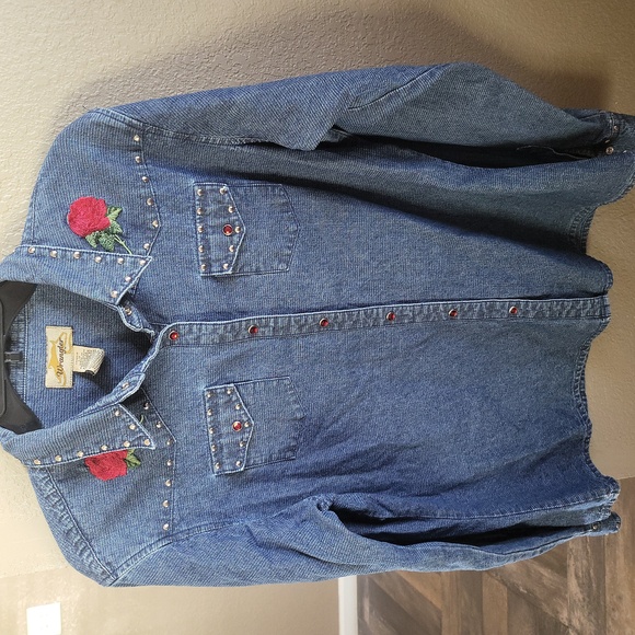 Wrangler Vintage Blue Denim Shirt with Red Rose Embroidery - Picture 1 of 8